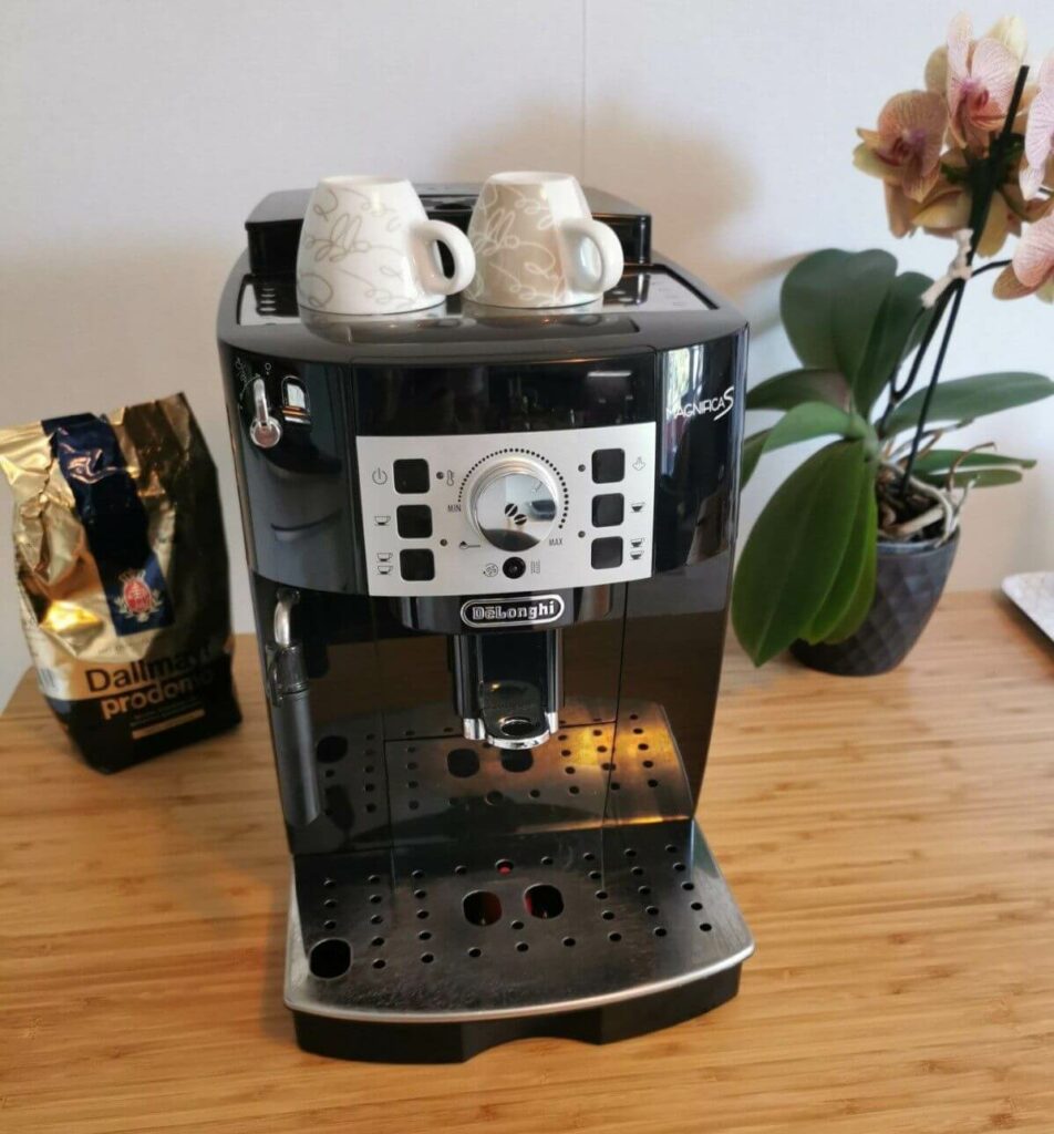 DeLonghi ECAM 22110B Kaffeevollautomat Testbericht